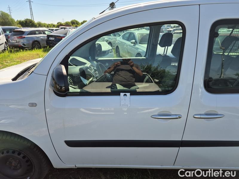  Renault  Kangoo  2 (2008)  1.5BdCi 95 Zen 5d #20