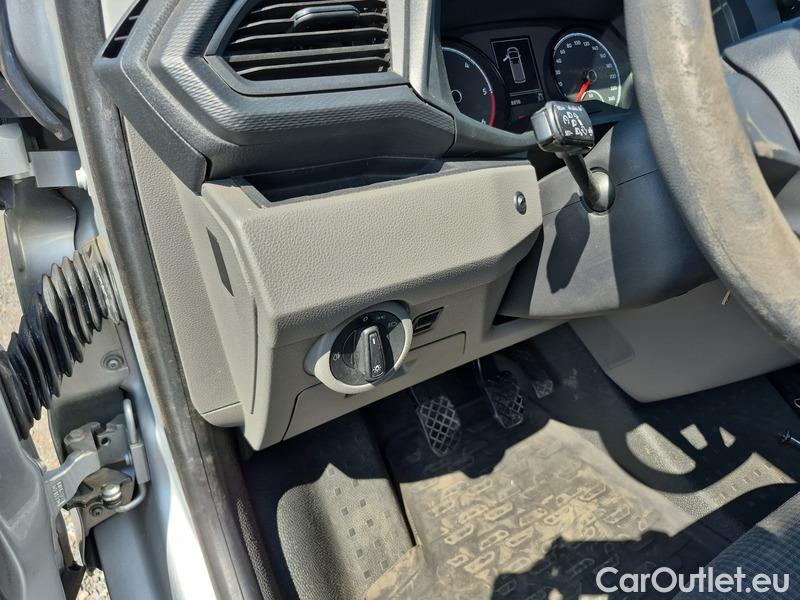  Volkswagen  Transporter T6  (2015) Tran.2.0TDI 81 4d #11