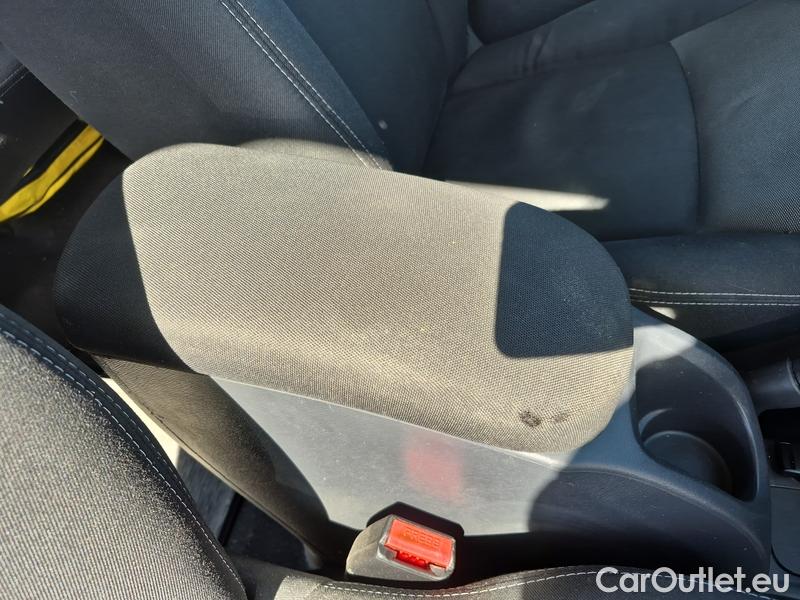  Renault  Kangoo  2 (2008)  1.5BdCi 95 Zen 5d #16