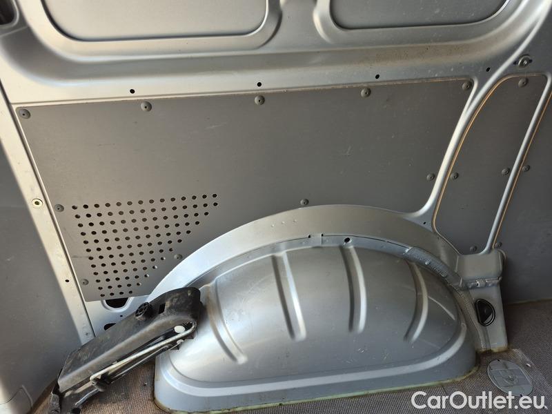  Volkswagen  Transporter T6  (2015) Tran.2.0TDI 81 4d #20