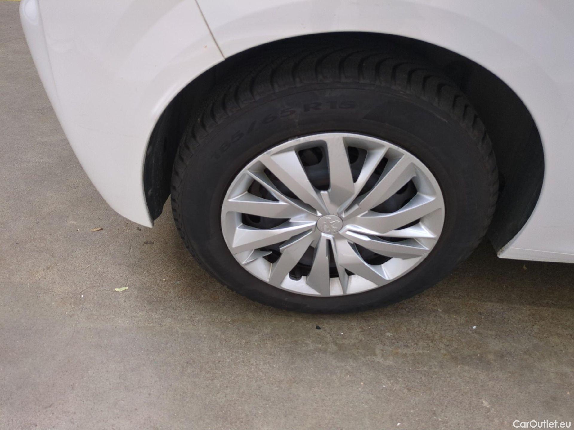  Peugeot  208  Premium 1.5 HDi 100CV BVM6 E6d #17