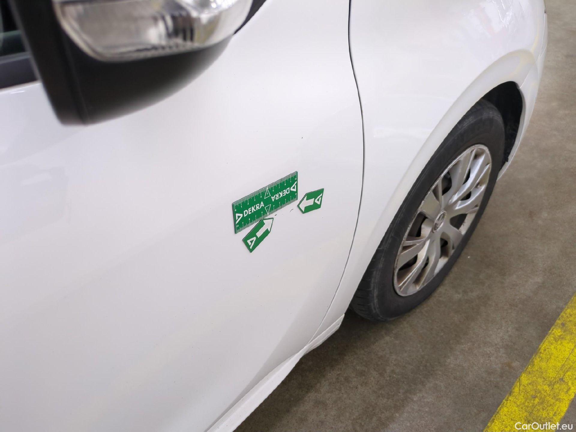  Peugeot  208  Affaire Premium Pack 1.5 HDi 100CV BVM5 E6dT #44