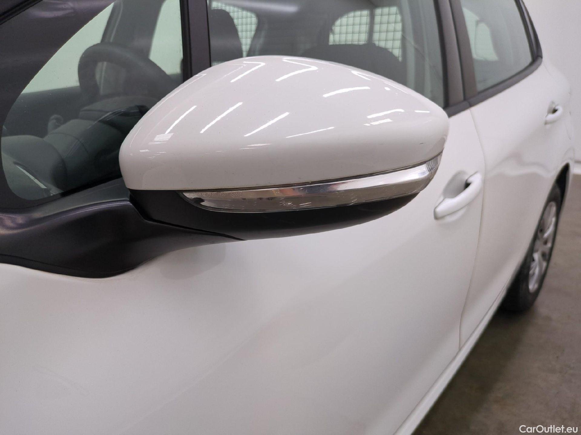  Peugeot  208  Affaire Premium Pack 1.5 HDi 100CV BVM5 E6dT #11
