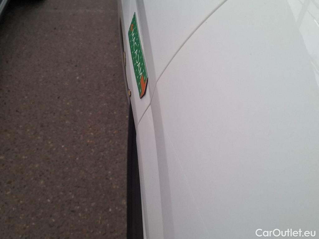  Peugeot  208  Premium 1.2 PureTech 75CV BVM5 E6d #5