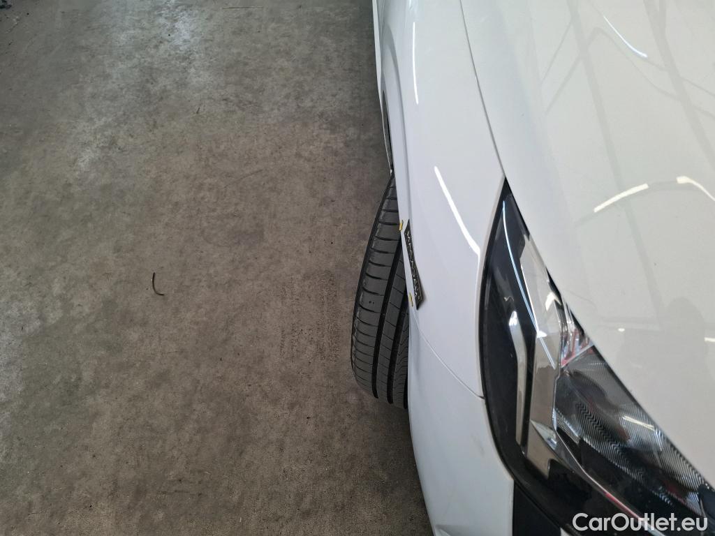  Peugeot  208  Premium 1.2 PureTech 75CV BVM5 E6d #23