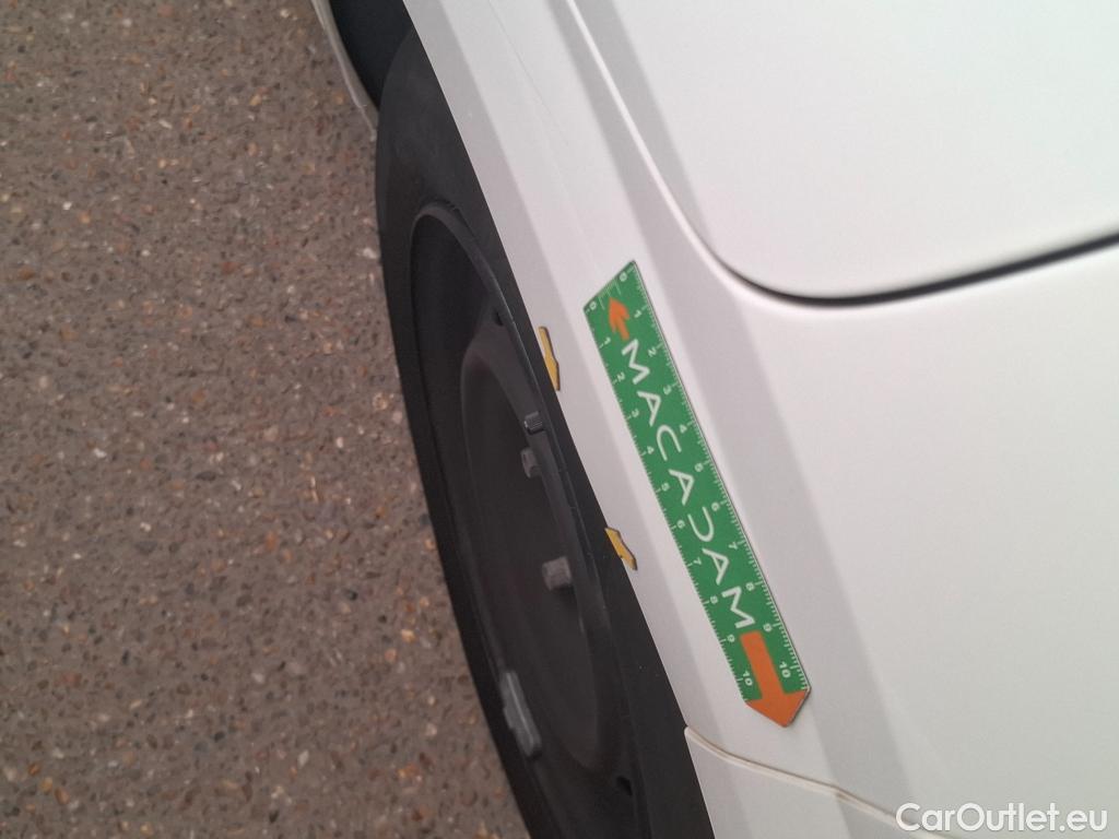  Peugeot  208  Premium 1.2 PureTech 75CV BVM5 E6d #6