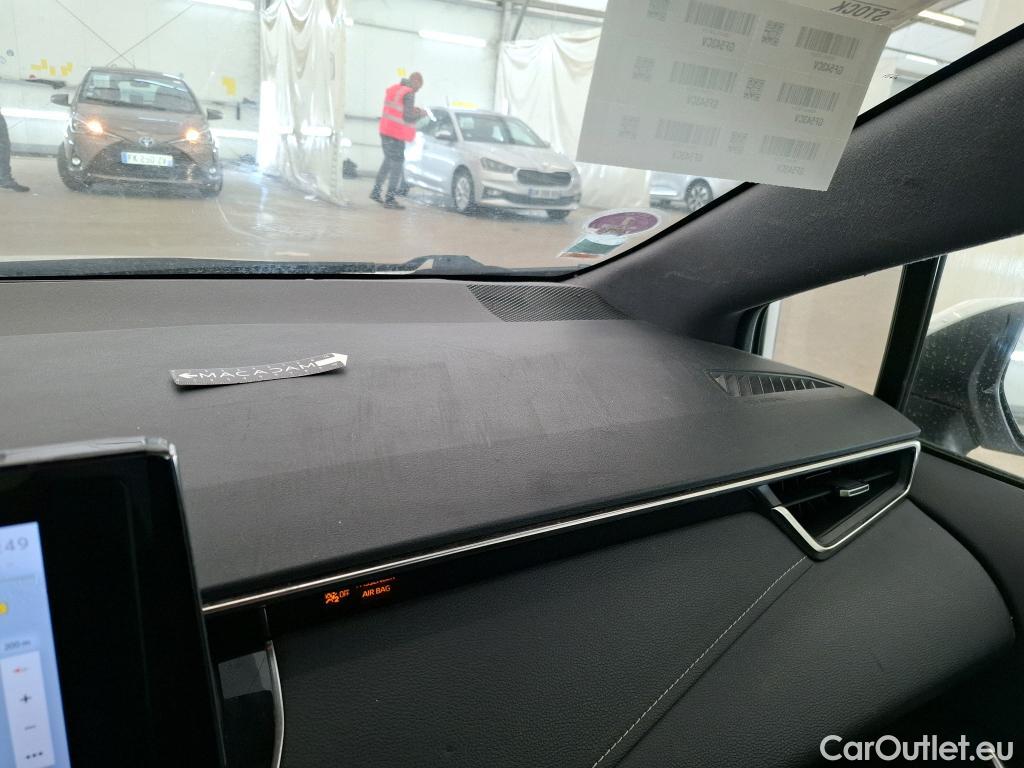  Toyota  Corolla  / 2018 / 5P / Berline Hybride 122h Dynamic Business Stage Acad / TRANSFO VP/VF #26
