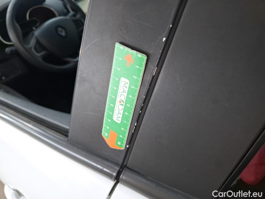  Renault  Clio  IV Air MediaNav 1.5 dCi 75CV BVM5 E6 #15
