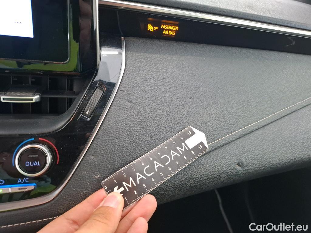  Toyota  Corolla  / 2018 / 5P / Berline Hybride 122h Dynamic Business Stage Acad / TRANSFO VP/VF #42