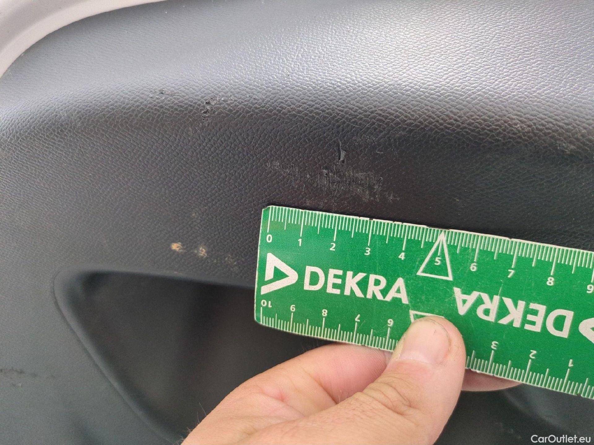  Peugeot  208  Premium 1.5 HDi 100CV BVM6 E6d #49