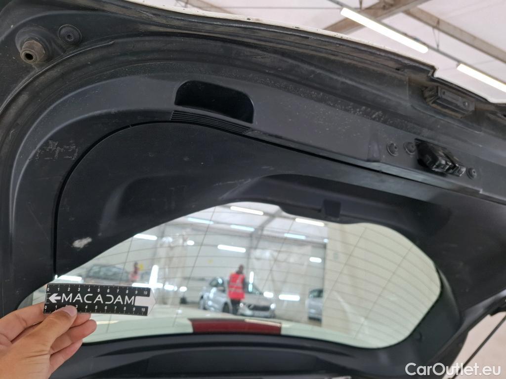  Toyota  Corolla  / 2018 / 5P / Berline Hybride 122h Dynamic Business Stage Acad / TRANSFO VP/VF #47