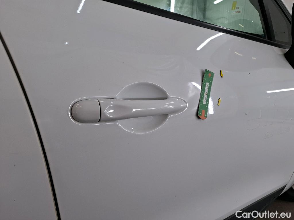  Renault  Clio  IV Air MediaNav 1.5 dCi 75CV BVM5 E6 #9