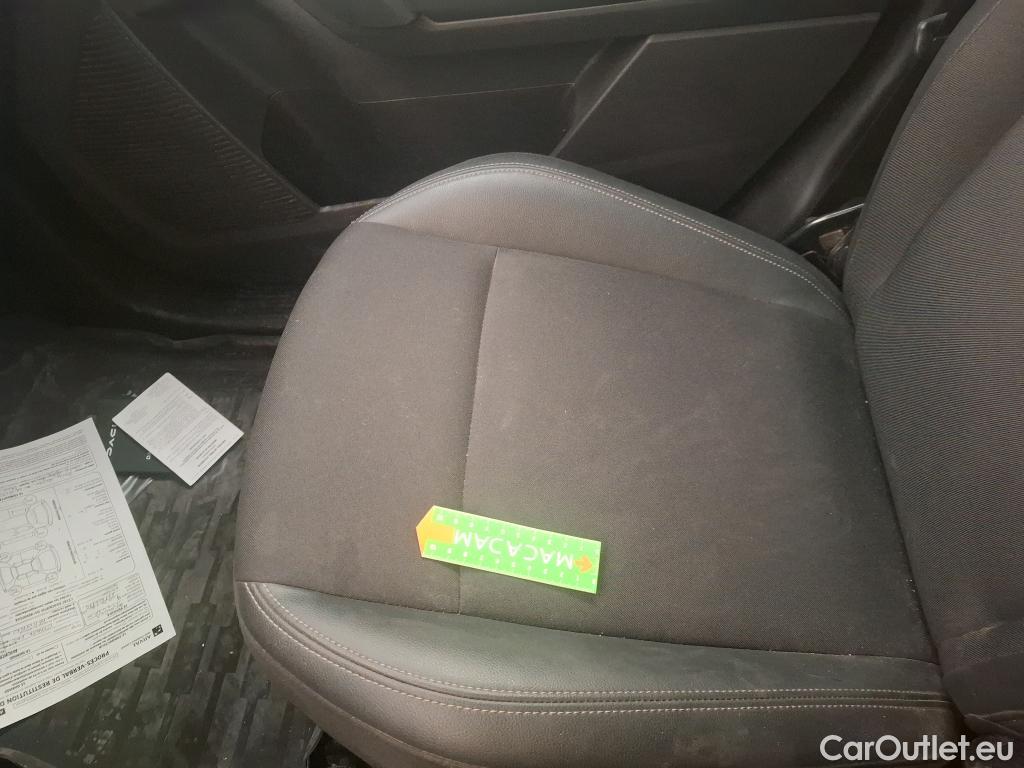  Renault  Kangoo RENAULT  / 2021 / 4P / Fourgonnette GD CONFORT - BLUE DCI 95 #6