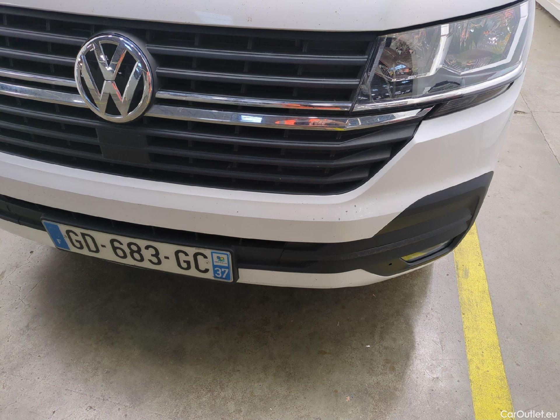  Volkswagen  Transporter VOLKSWAGEN  / 2019 / 4P / Fourgon tôlé 2.0 TDi 150 DSG7 L1H1 Business Line Plus #13