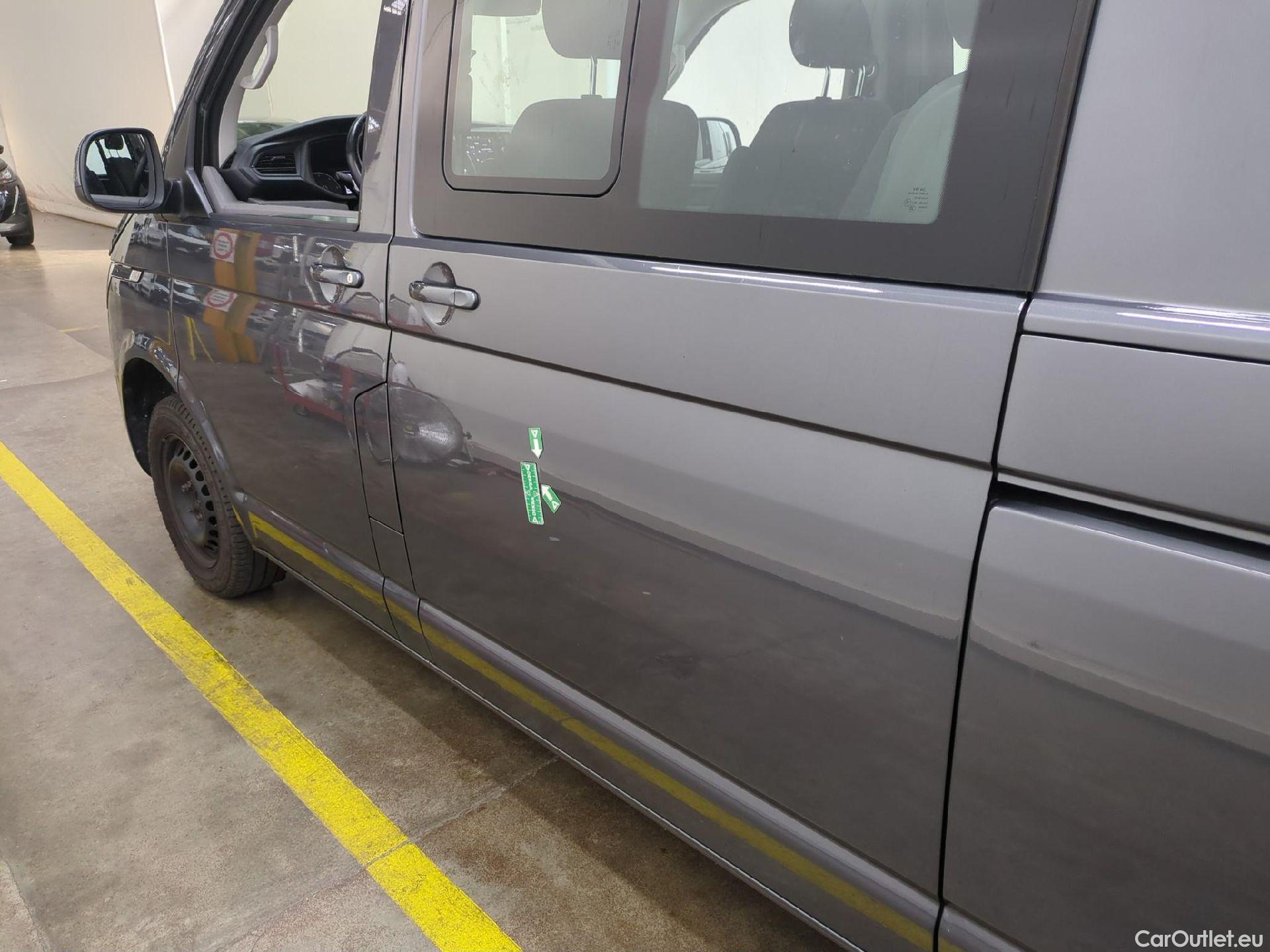  Volkswagen  Transporter VOLKSWAGEN  ProCab / 2019 / 4P / Fourgon tôlé 2.0 TDi 150 DSG7 L2H1 Business Plus #14