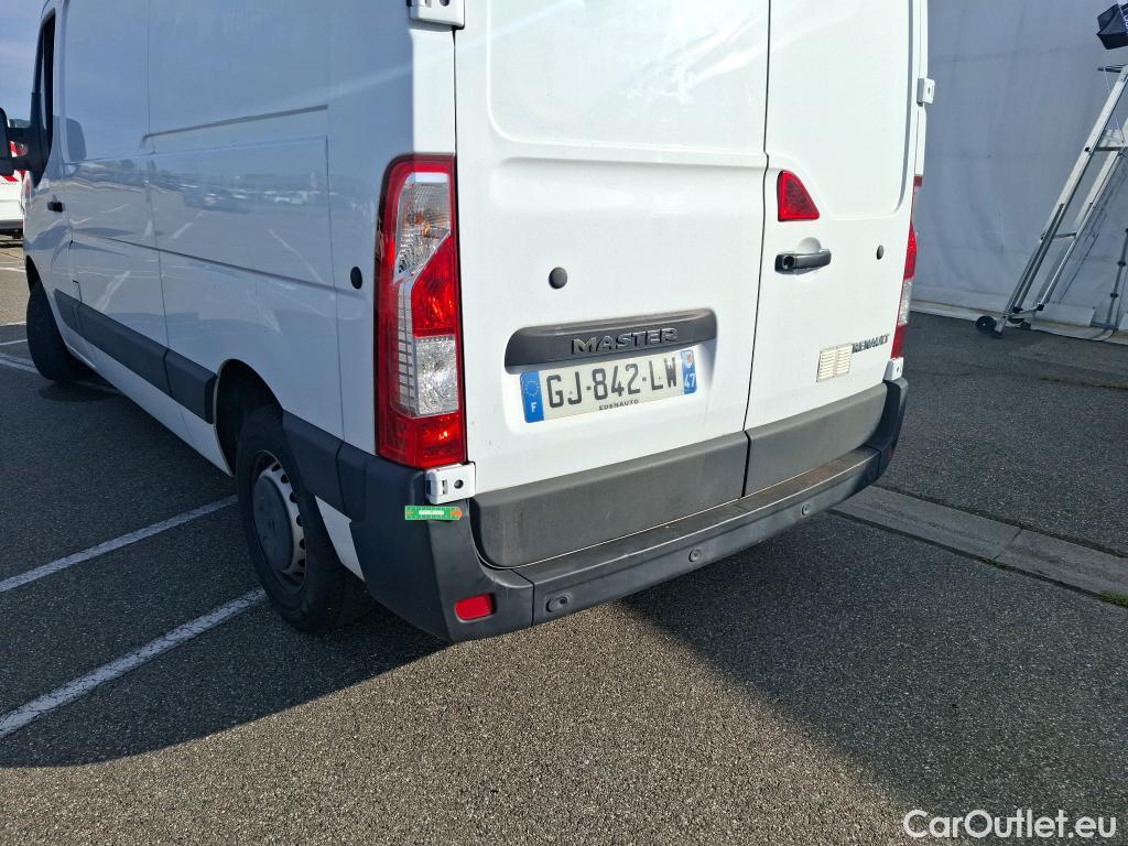  Renault  Master RENAULT  / 2019 / 4P / Fourgon tôlé FG Tr CF F3500 L2H2 Blue dCi 135 #51