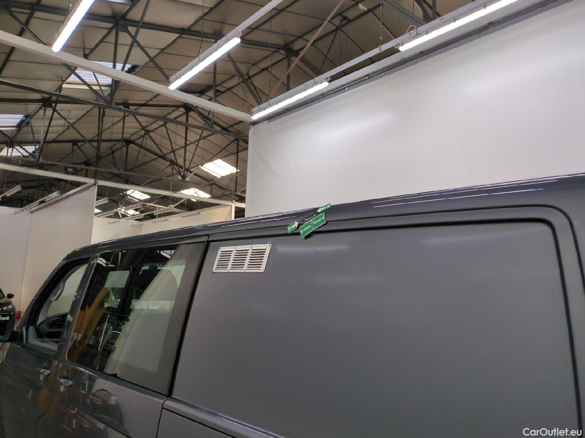  Volkswagen  Transporter VOLKSWAGEN  ProCab / 2019 / 4P / Fourgon tôlé 2.0 TDi 150 DSG7 L2H1 Business Plus #21