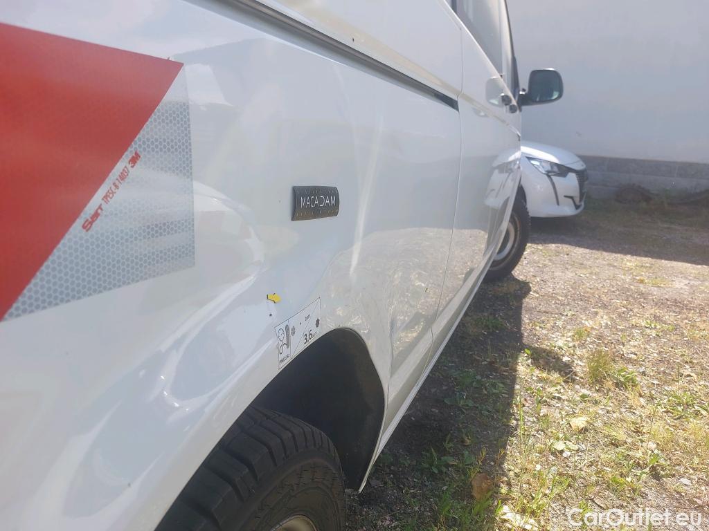  Volkswagen  Transporter T6  Fourgon/Combi Fourgon Plus Trendline lang 4Motion 2.0 TDI 150CV BVM6 E6 #9