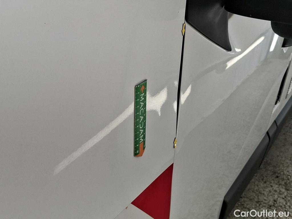  Renault  Master  Fourgon L2H2 3 5 Grand Confort dCi 130CV BVM6 E6 #41