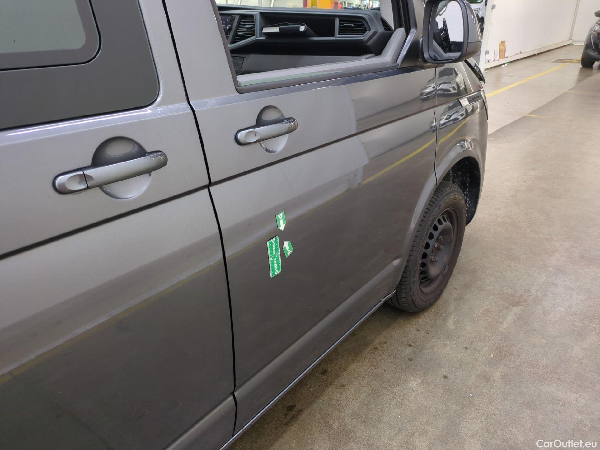  Volkswagen  Transporter VOLKSWAGEN  ProCab / 2019 / 4P / Fourgon tôlé 2.0 TDi 150 DSG7 L2H1 Business Plus #38