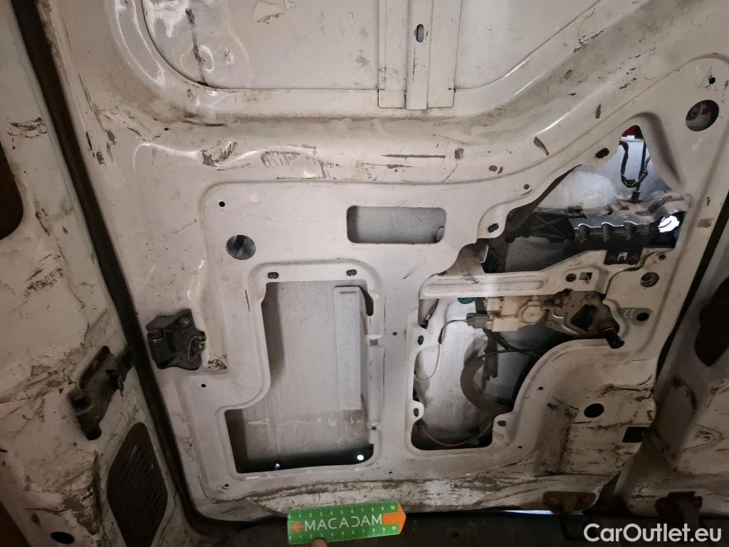  Renault  Master  Fourgon L2H2 3 5 Grand Confort dCi 130CV BVM6 E6 #102