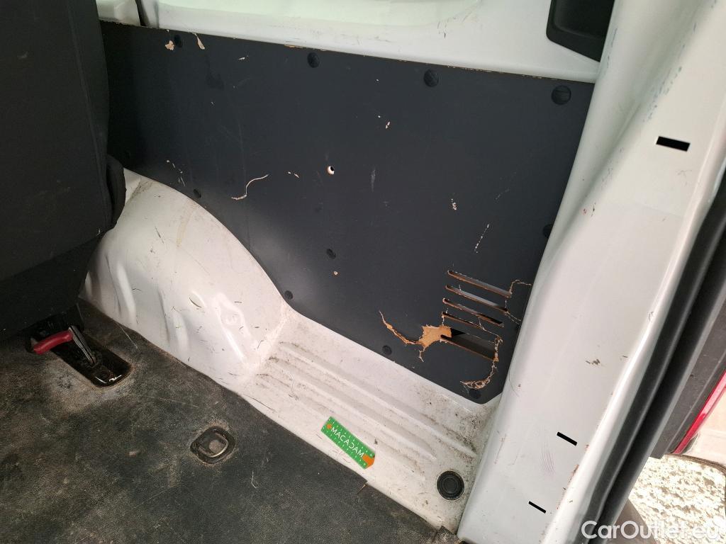  Citroen  Jumpy CITROEN  4p Combi Taille XL BlueHDi 120 S&S BVM6 Confort #29