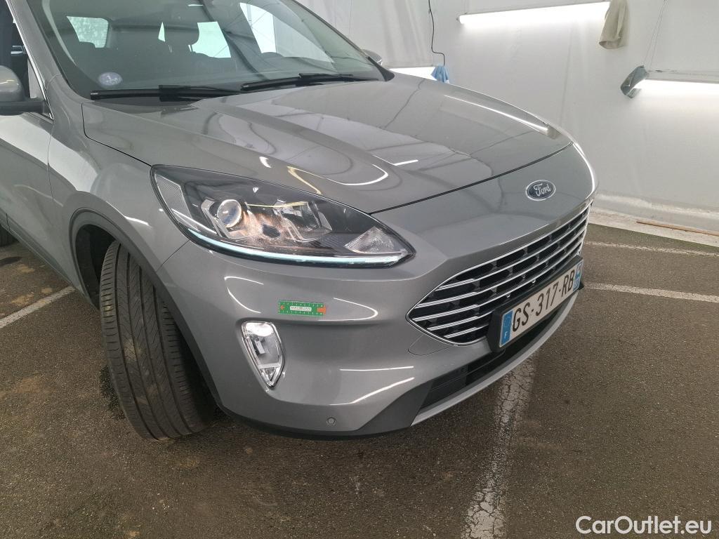  Ford  Kuga FORD  / 2019 / 5P / SUV 2.5 190 hybrid Flexifuel Pshift Titanium #1