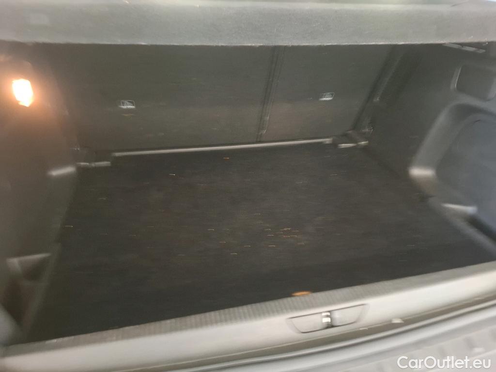  Opel   Grandland X Grandland X Elegance Business 1.5 130CV BVA8 E6d #23