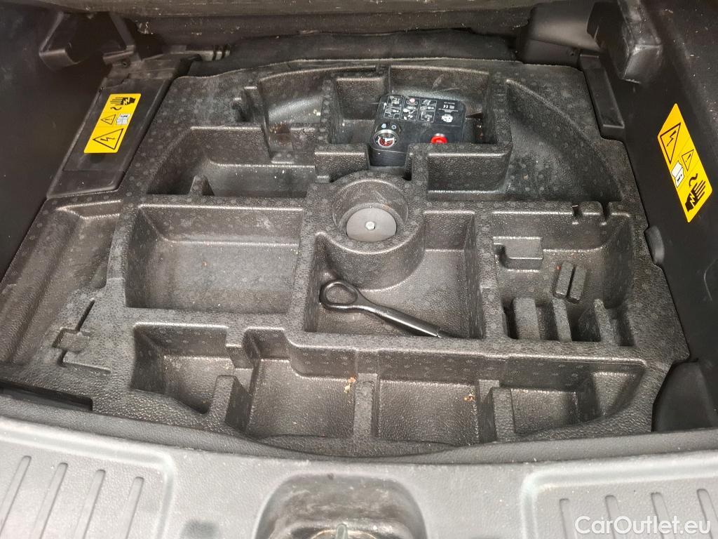  Jeep  Compass JEEP  / 2021 / 5P / SUV 1.3 PHEV Turbo T4 190 4XE Long. Bus. AT #24