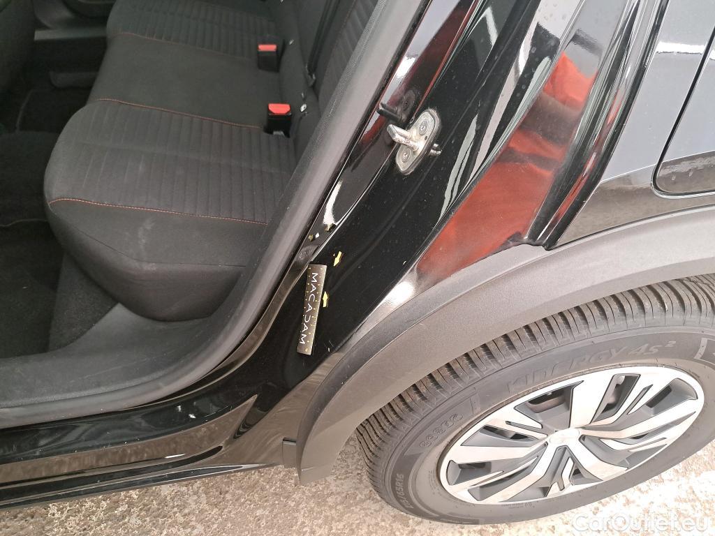  Peugeot  2008  Active Business 1.5 HDi 100CV BVM6 E6d #18