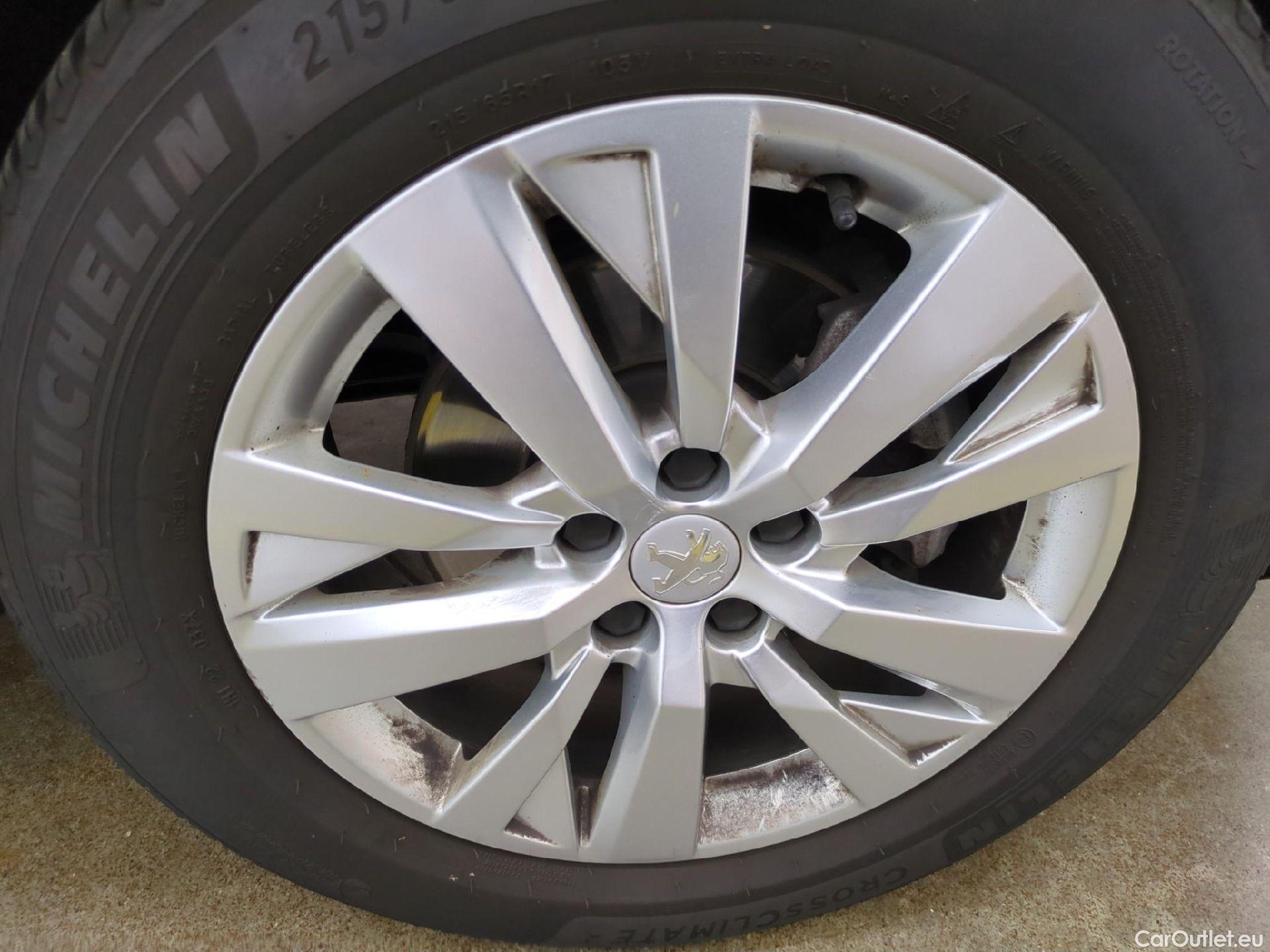  Peugeot  5008  Active Pack 1.5 HDi 130CV BVA8 7 Sieges E6d #23