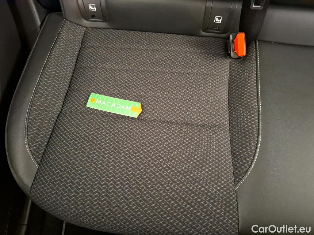  Renault  Arkana RENAULT  / 2021 / 5P / SUV Techno mild hybrid 140 EDC -22 #18
