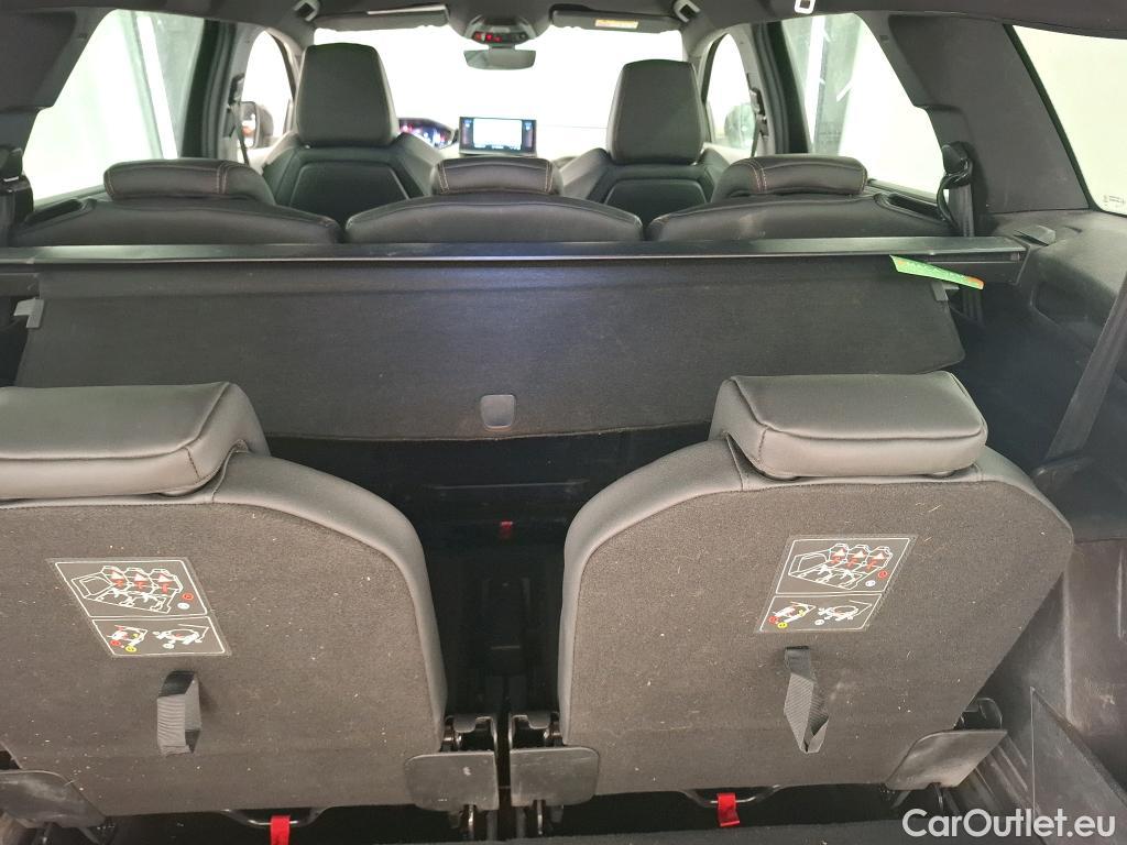  Peugeot  5008  GT 1.5 HDi 130CV BVA8 7 Sieges E6d #48
