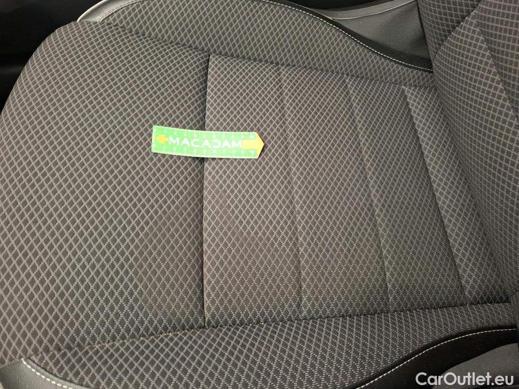  Renault  Arkana RENAULT  / 2021 / 5P / SUV Techno mild hybrid 140 EDC -22 #15