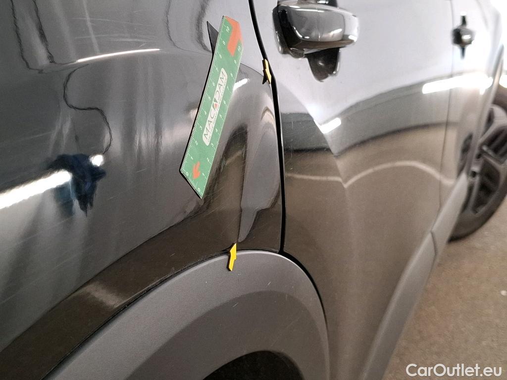  Citroen  C4 CITROEN  X / 2022 / 4P / Berline PureTech 130 S&S EAT8 Feel Pack #2