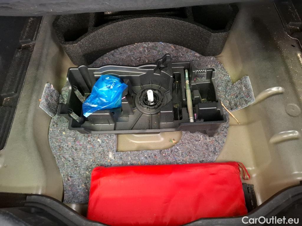  Citroen  C4 CITROEN  X / 2022 / 4P / Berline PureTech 130 S&S EAT8 Feel Pack #25