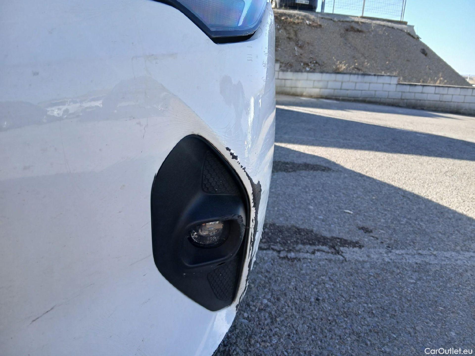  Opel  Corsa OPEL  / 2019 / 5P / berlina con portón 1.5D DT 74kW (100CV) Edition #11