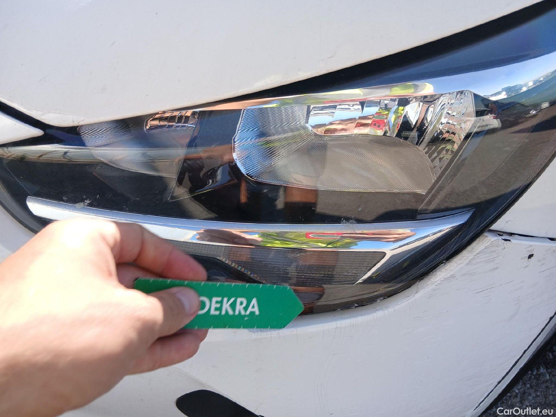  Opel  Corsa OPEL  / 2019 / 5P / berlina con portón 1.5D DT 74kW (100CV) Edition #14