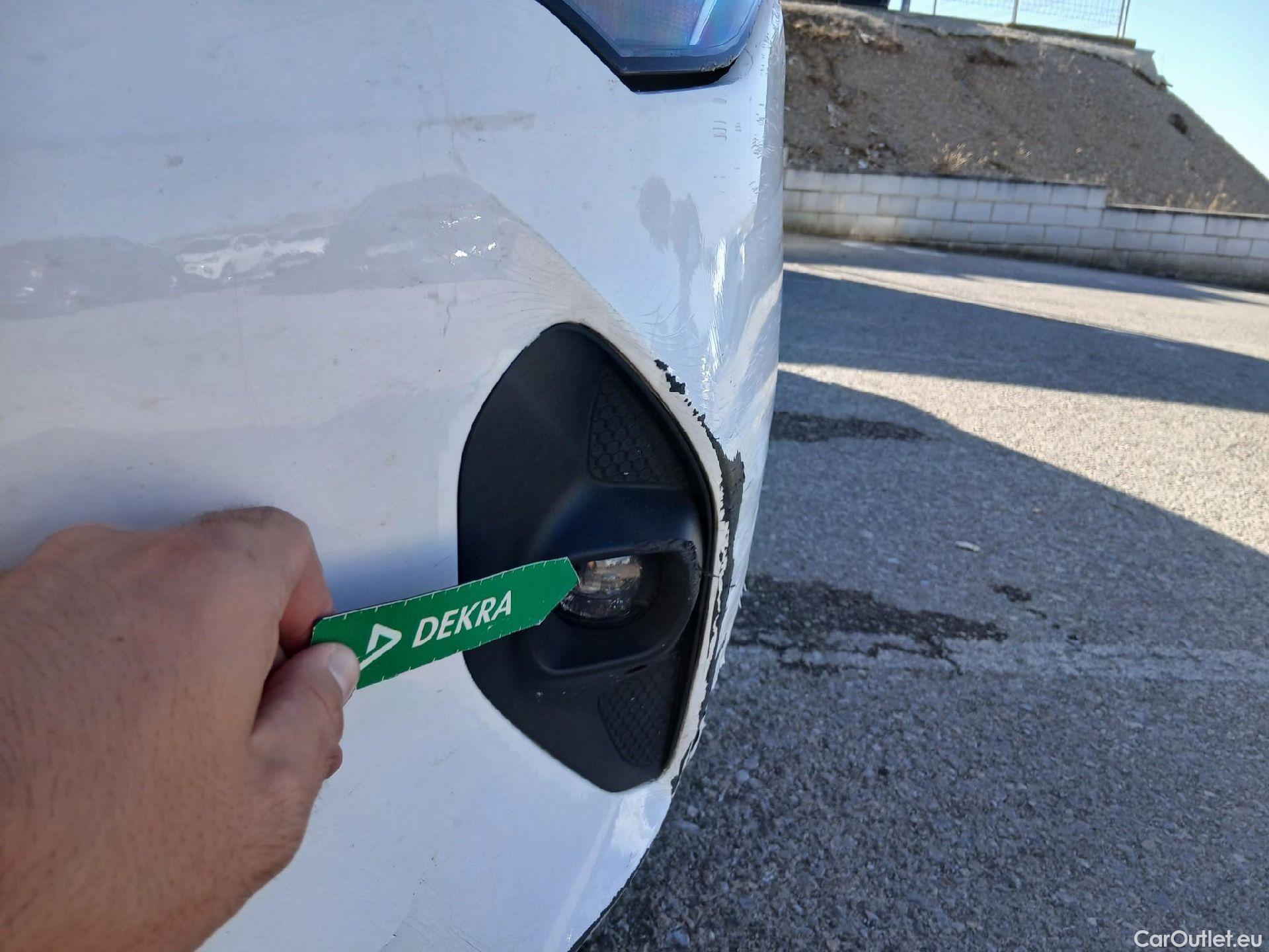  Opel  Corsa OPEL  / 2019 / 5P / berlina con portón 1.5D DT 74kW (100CV) Edition #12
