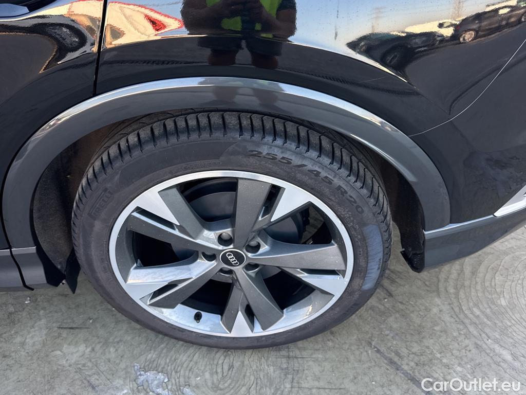  Audi  Q4 E-Tron AUDI  / 2021 / 5P / todoterreno S line 40 e-tron 150kW 82kWh #43