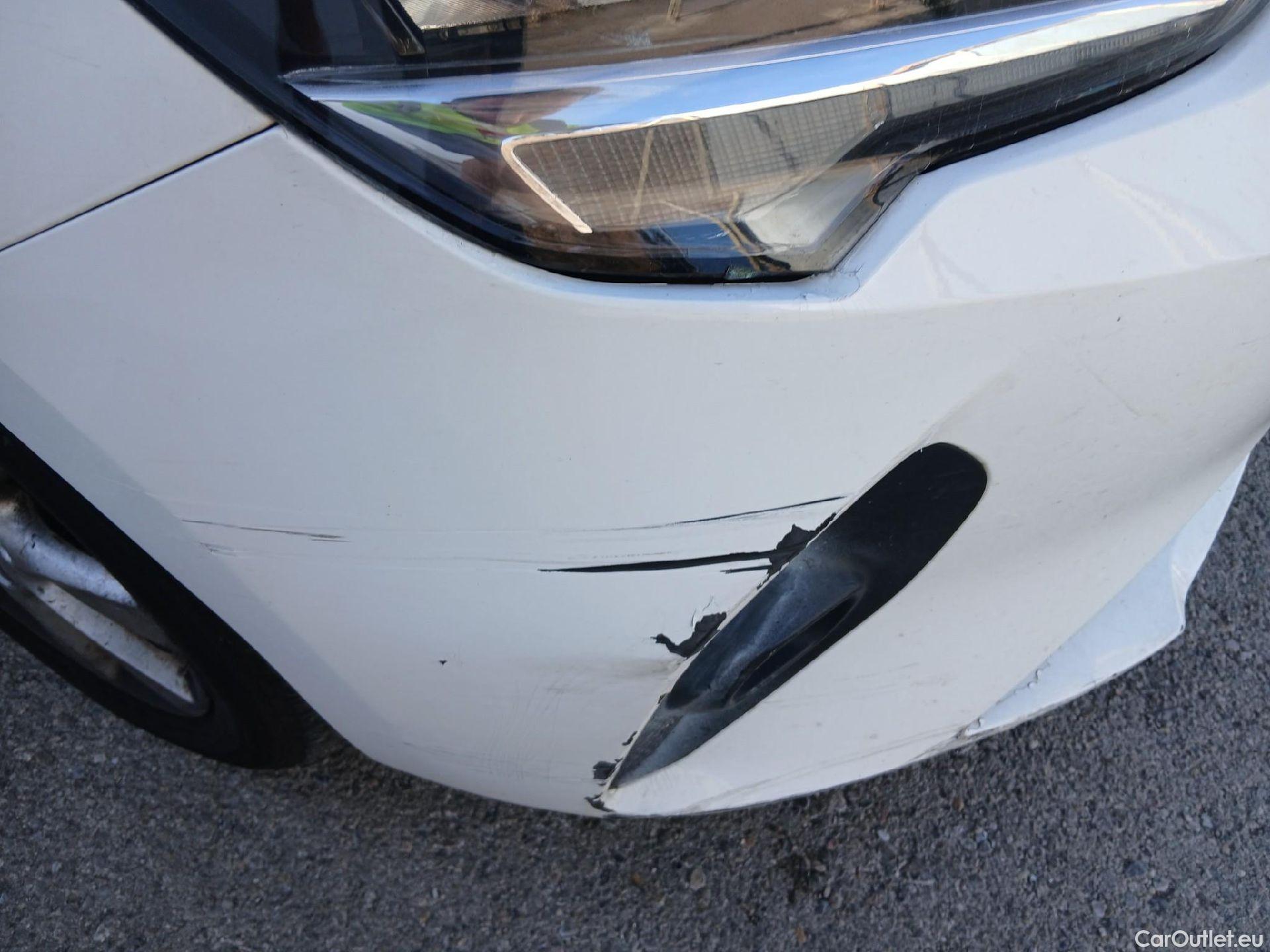  Opel  Corsa OPEL  / 2019 / 5P / berlina con portón 1.5D DT 74kW (100CV) Edition #5