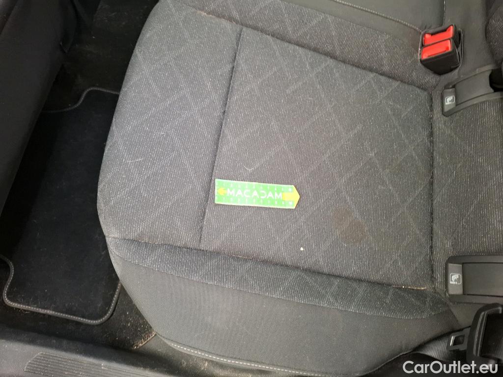  Volkswagen  Golf  VIII Berline Life 1st 2.0 TDI 115CV BVA7 E6d #12