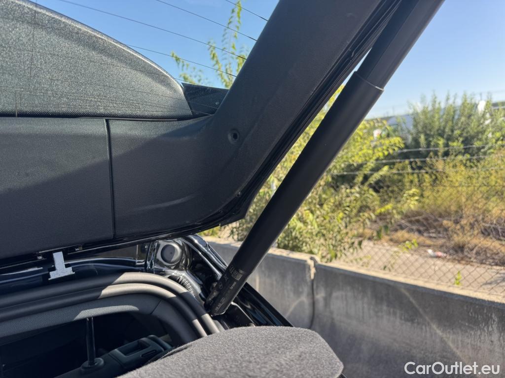  Audi  Q4 E-Tron AUDI  / 2021 / 5P / todoterreno S line 40 e-tron 150kW 82kWh #31