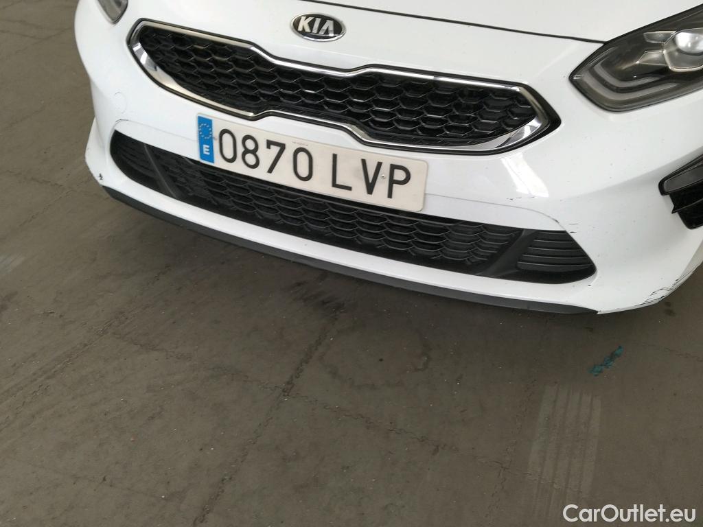  KIA  Cee'd KIA Ceed / 2018 / 5P / berlina con portón 1.6 MHEV 100kW (136CV) Tech DCT #11