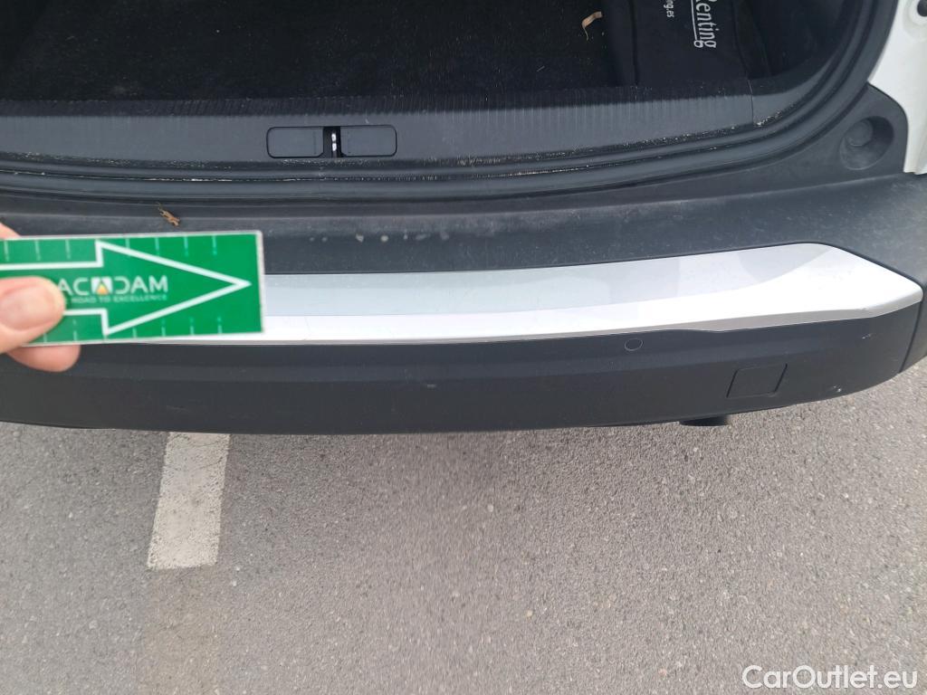  Peugeot  2008 PEUGEOT  / 2019 / 5P / todoterreno Active Pack Puretech 100 S&S BVM6 #31