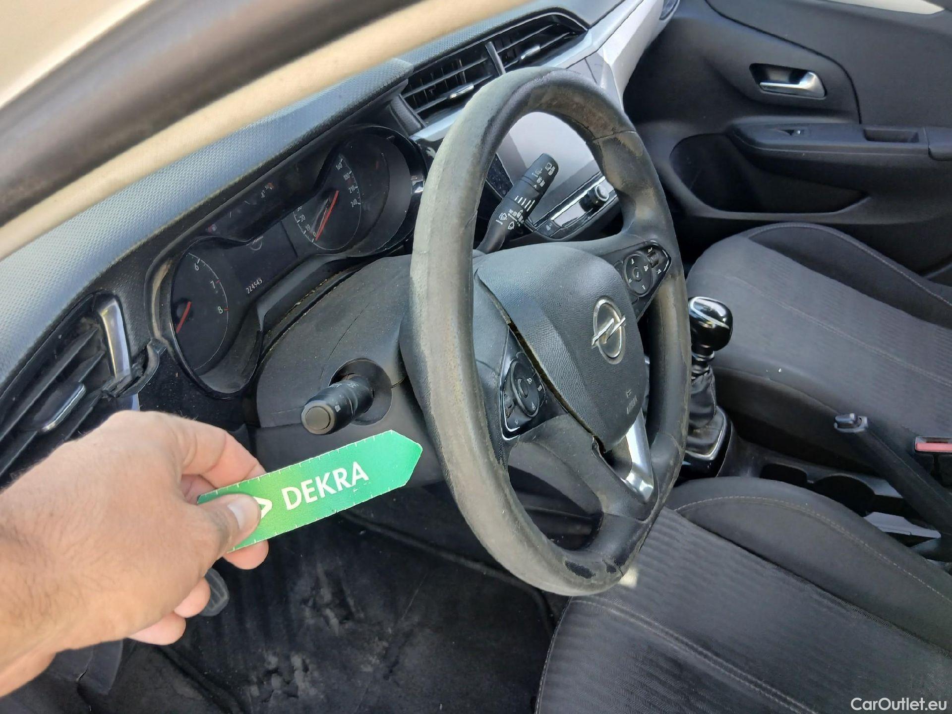  Opel  Corsa OPEL  / 2019 / 5P / berlina con portón 1.5D DT 74kW (100CV) Edition #51