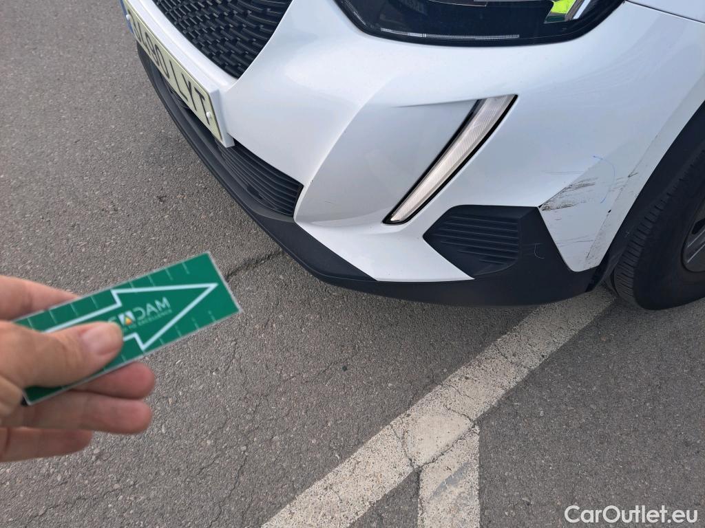  Peugeot  2008 PEUGEOT  / 2019 / 5P / todoterreno Active Pack Puretech 100 S&S BVM6 #23