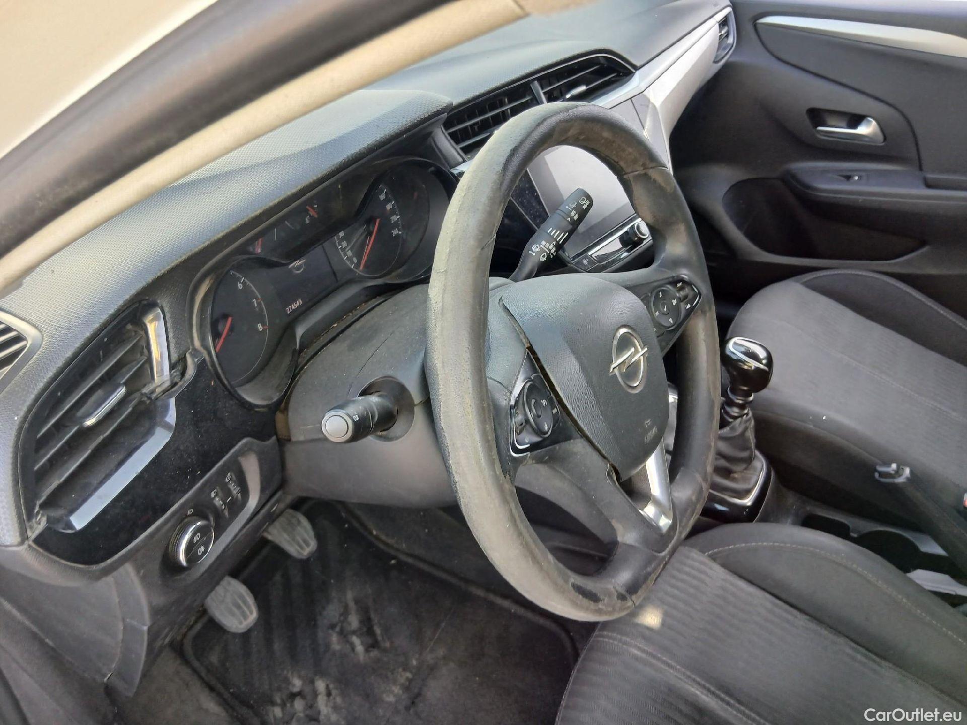  Opel  Corsa OPEL  / 2019 / 5P / berlina con portón 1.5D DT 74kW (100CV) Edition #52