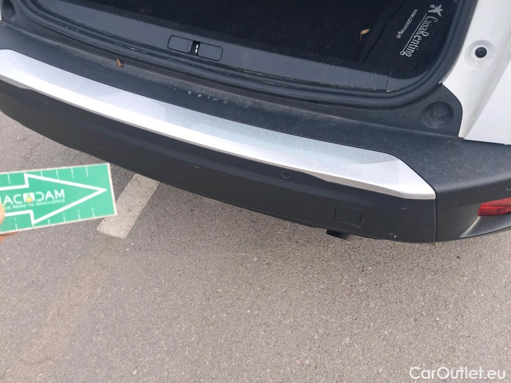  Peugeot  2008 PEUGEOT  / 2019 / 5P / todoterreno Active Pack Puretech 100 S&S BVM6 #14