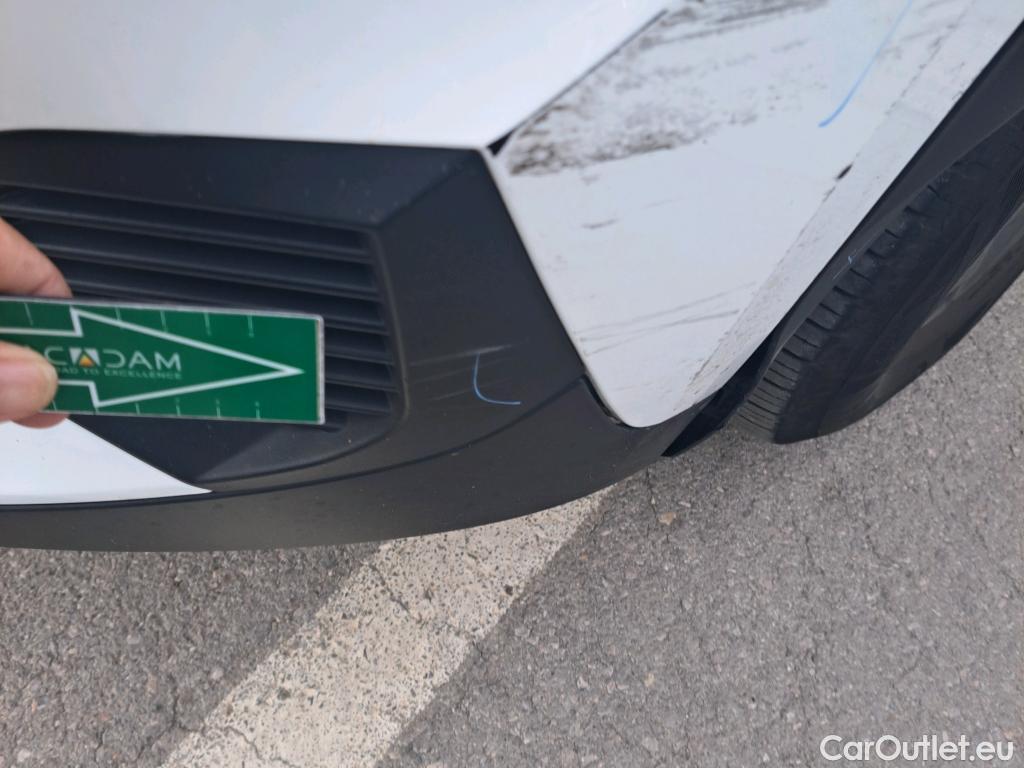  Peugeot  2008 PEUGEOT  / 2019 / 5P / todoterreno Active Pack Puretech 100 S&S BVM6 #24